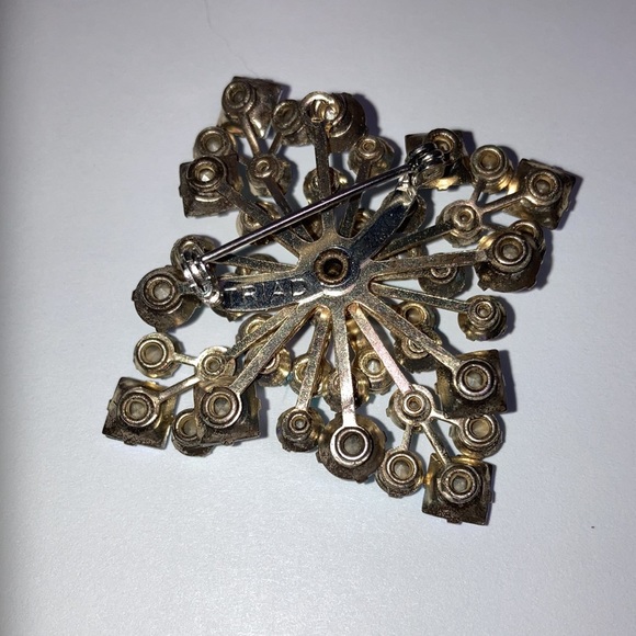 2 brooches one is a Triad signature cluster of rhinestones - Picture 5 of 8